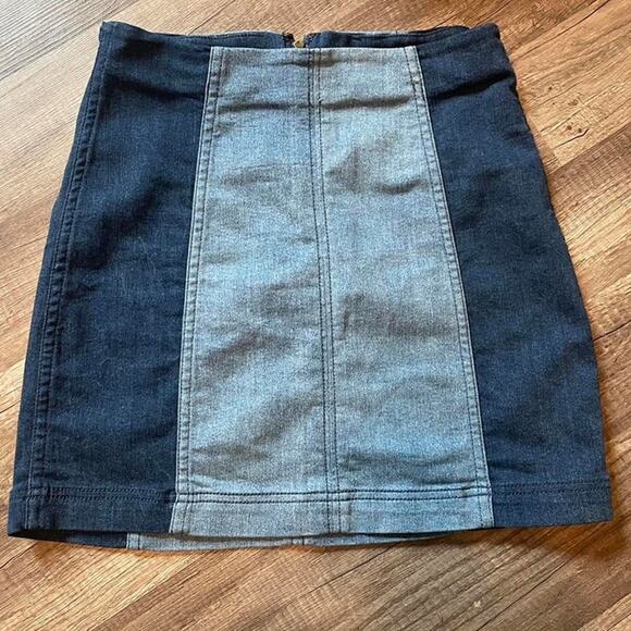 Free People Two-Tone Denim Pencil Skirt – Size 4 - Picture 1 of 8